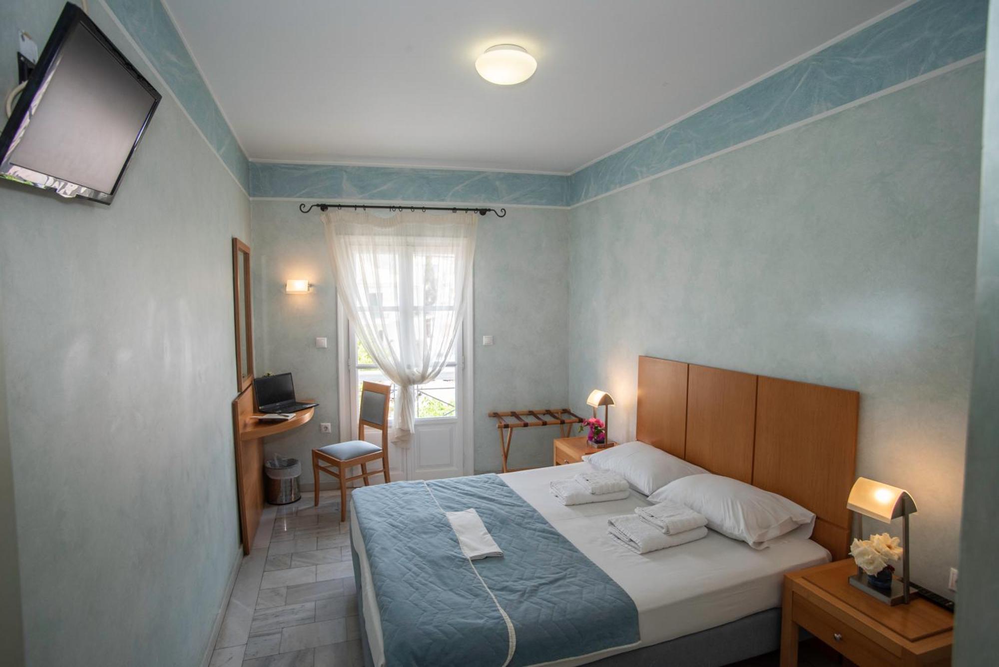 Hotel Argo Galaxidi ภายนอก รูปภาพ